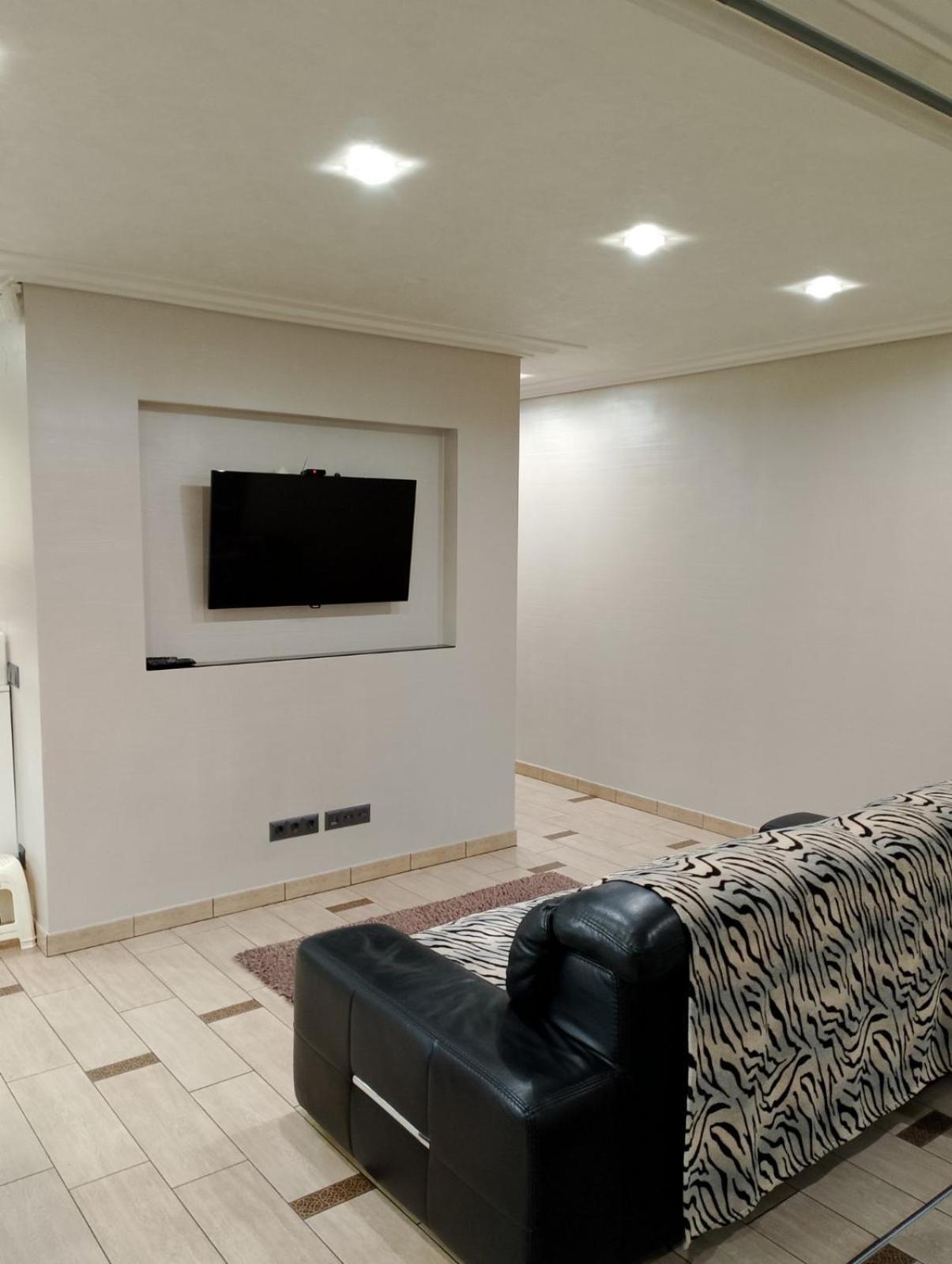 Apartment At Kvitka Polonyny 솔로친 외부 사진