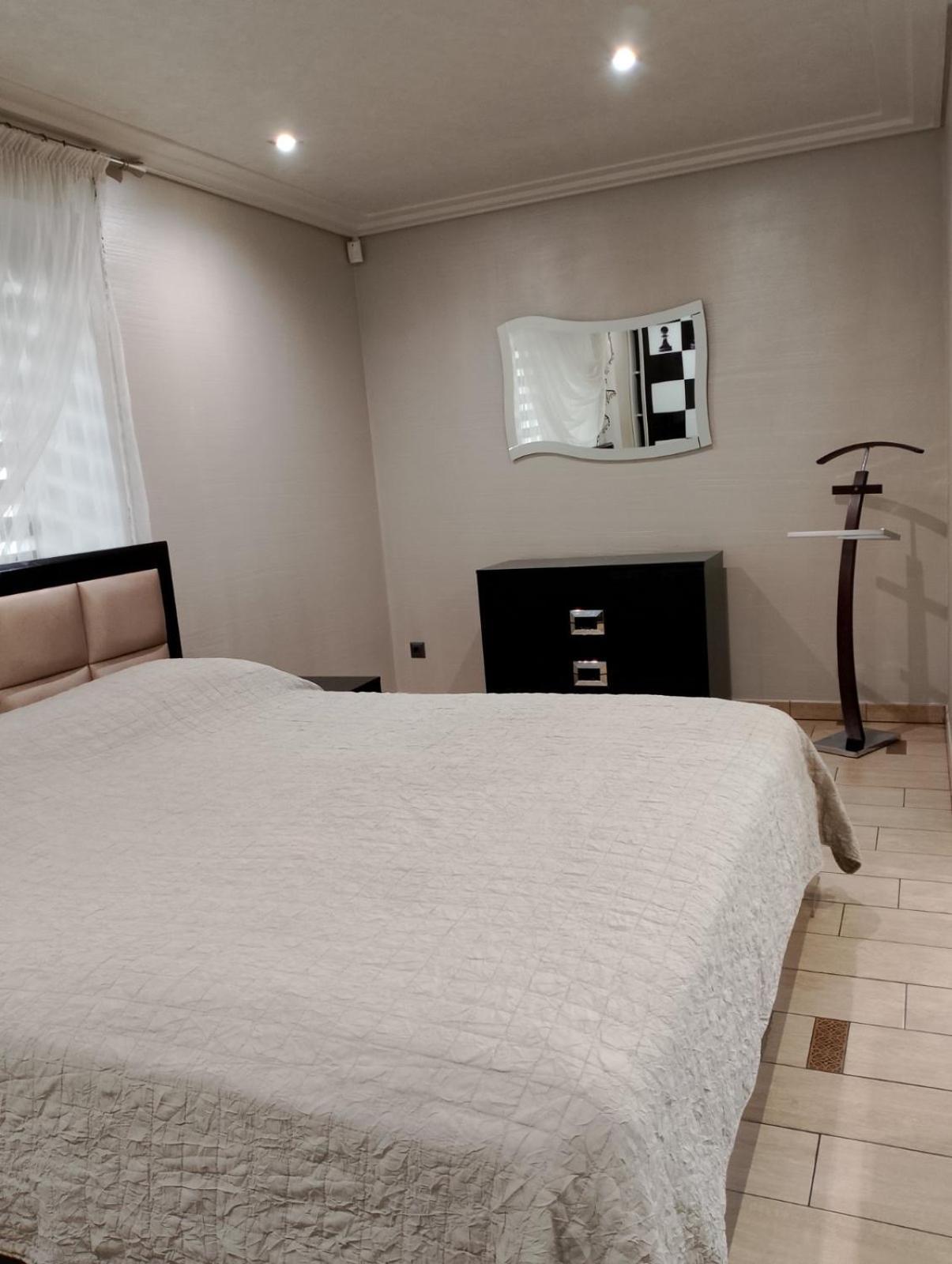 Apartment At Kvitka Polonyny 솔로친 외부 사진