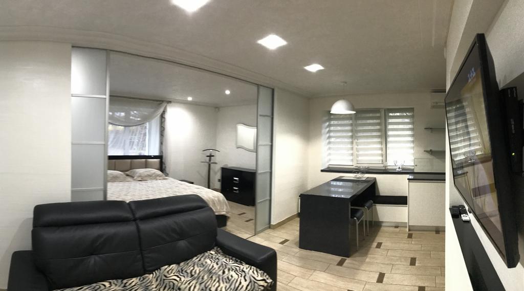 Apartment At Kvitka Polonyny 솔로친 외부 사진